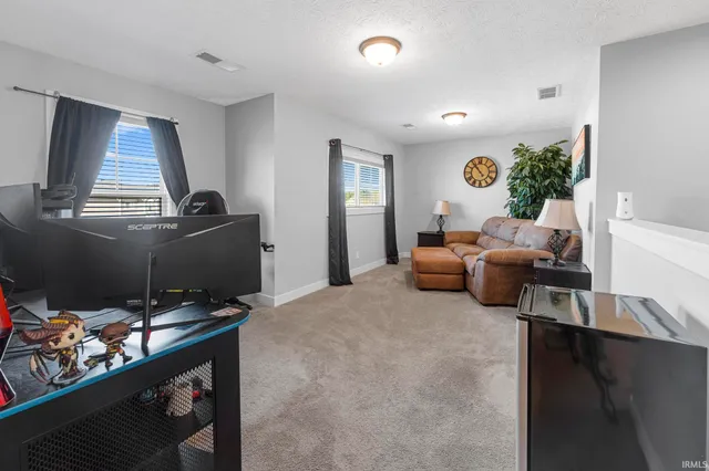 $305,000 | 1403 Abby Lane, Huntingburg, IN 47542