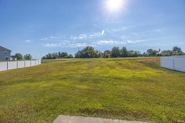 $305,000 | 1403 Abby Lane, Huntingburg, IN 47542