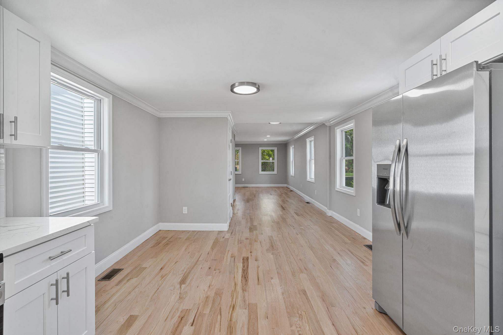 7600 Main Road, Unit 1 East Marion, NY 11939 - Photo 5 of 42