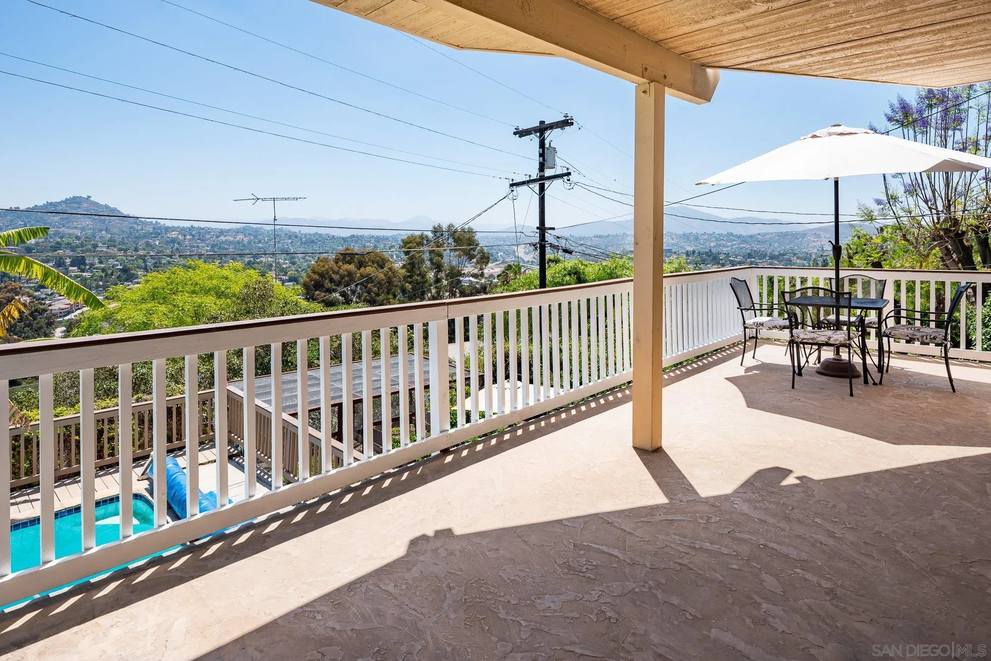 4361 Valle Drive La Mesa, CA 91941 - Photo 35 of 67 a view of a chairs and tables in the balcony