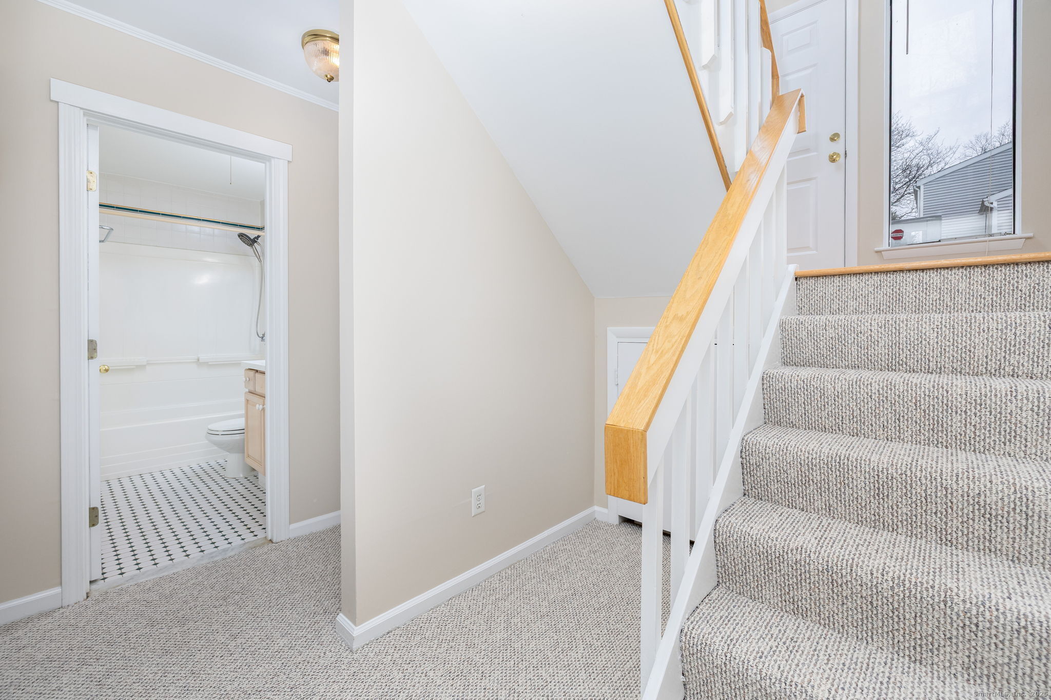16 Springdale Road, Unit 16 Cromwell, CT 06416 - Photo 15 of 36 a view of an entryway with staircase