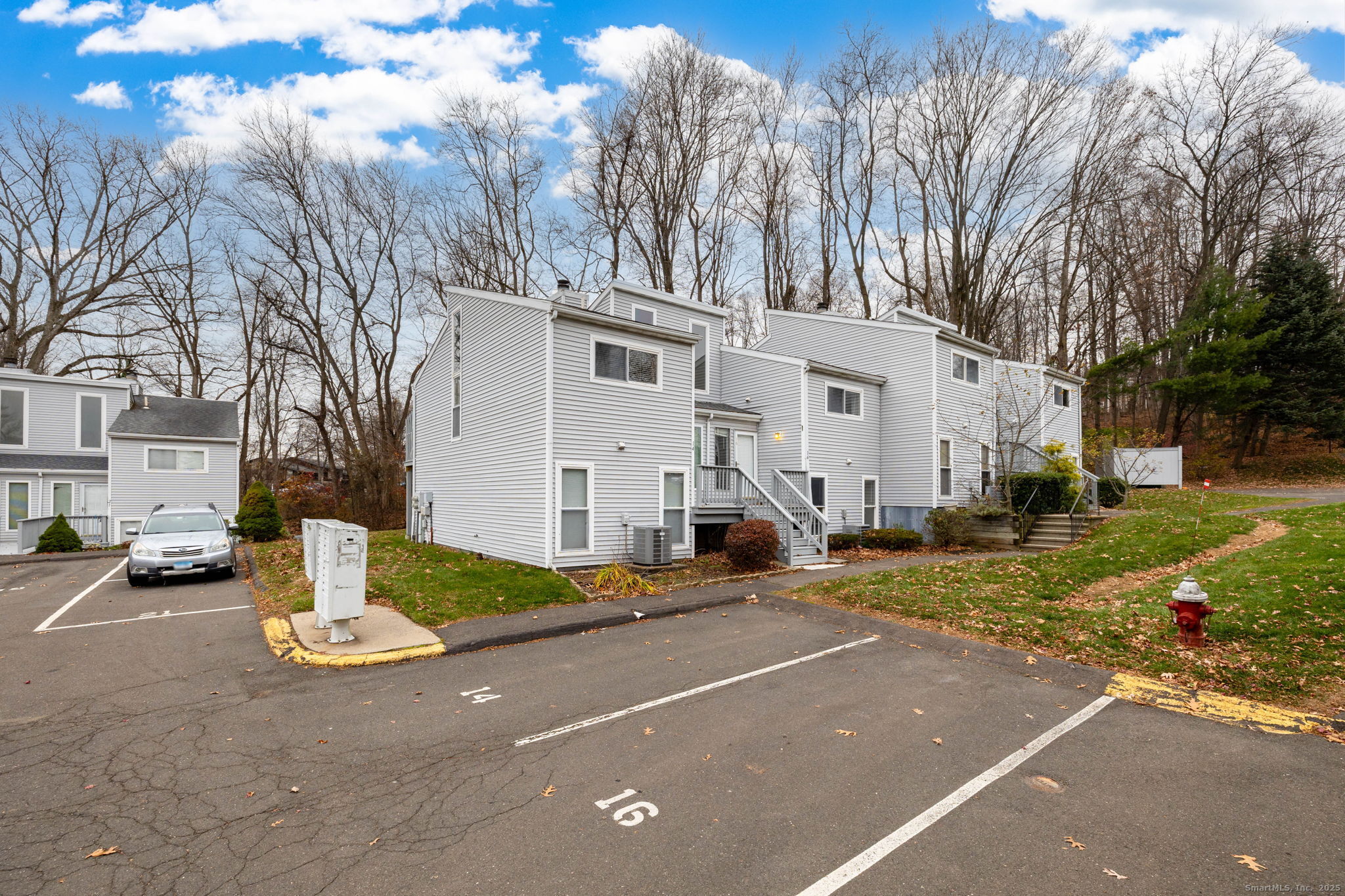 16 Springdale Road, Unit 16 Cromwell, CT 06416 - Photo 27 of 36 a view of a street with a building