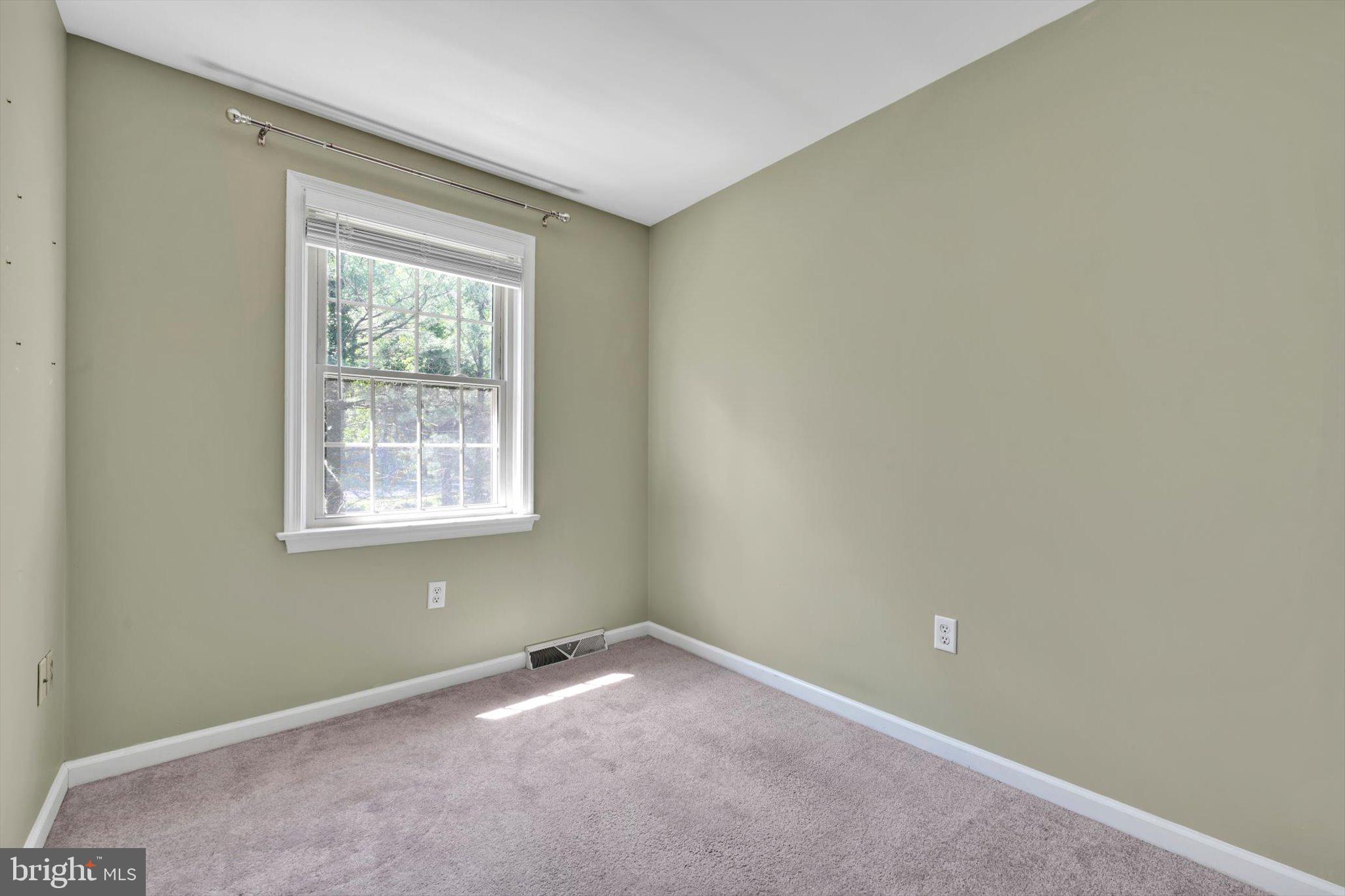 339 Cobblestone Lane Lancaster, PA 17601 - Photo 20 of 39 Bedroom 3