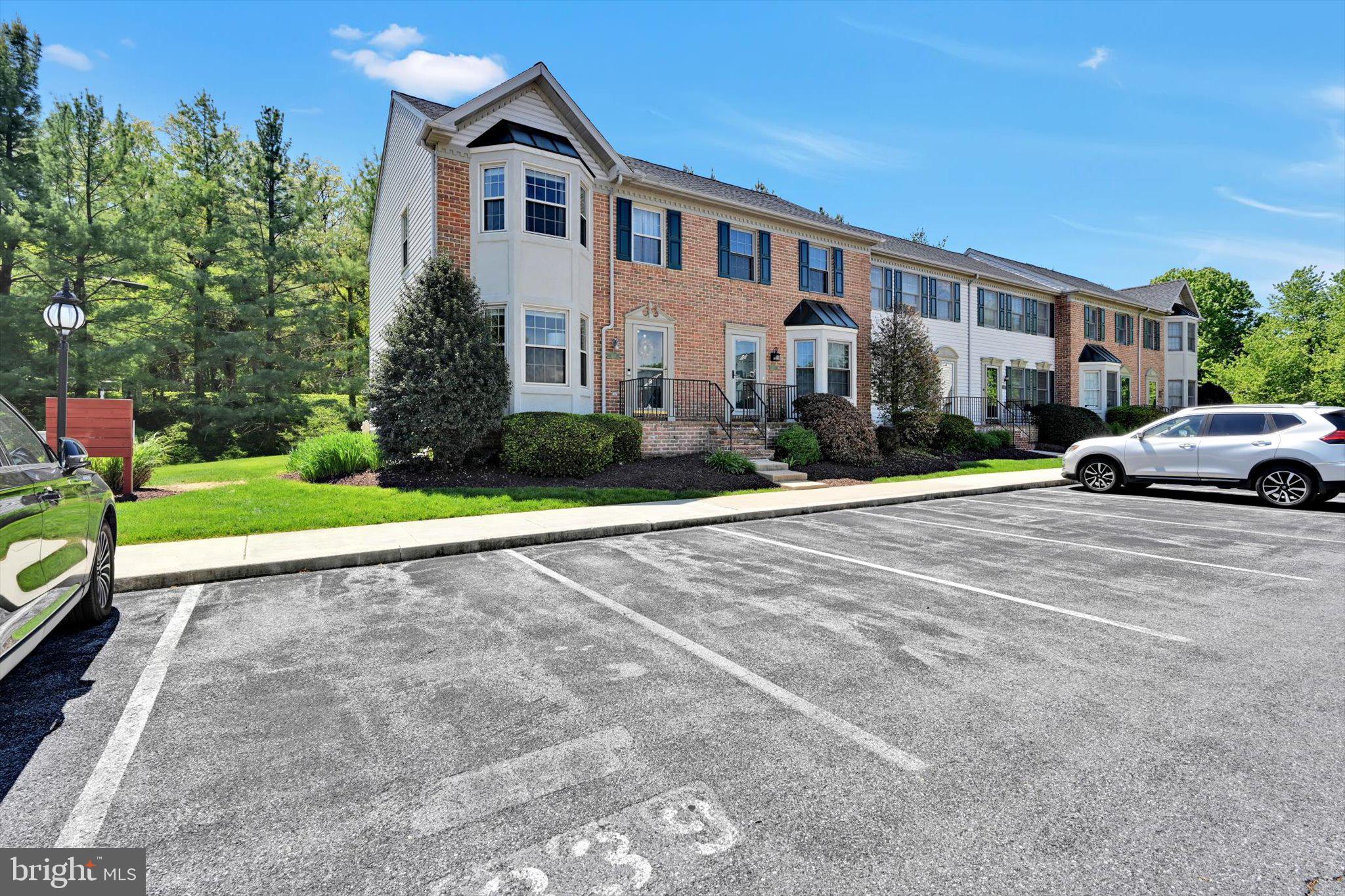 339 Cobblestone Lane Lancaster, PA 17601 - Photo 4 of 39