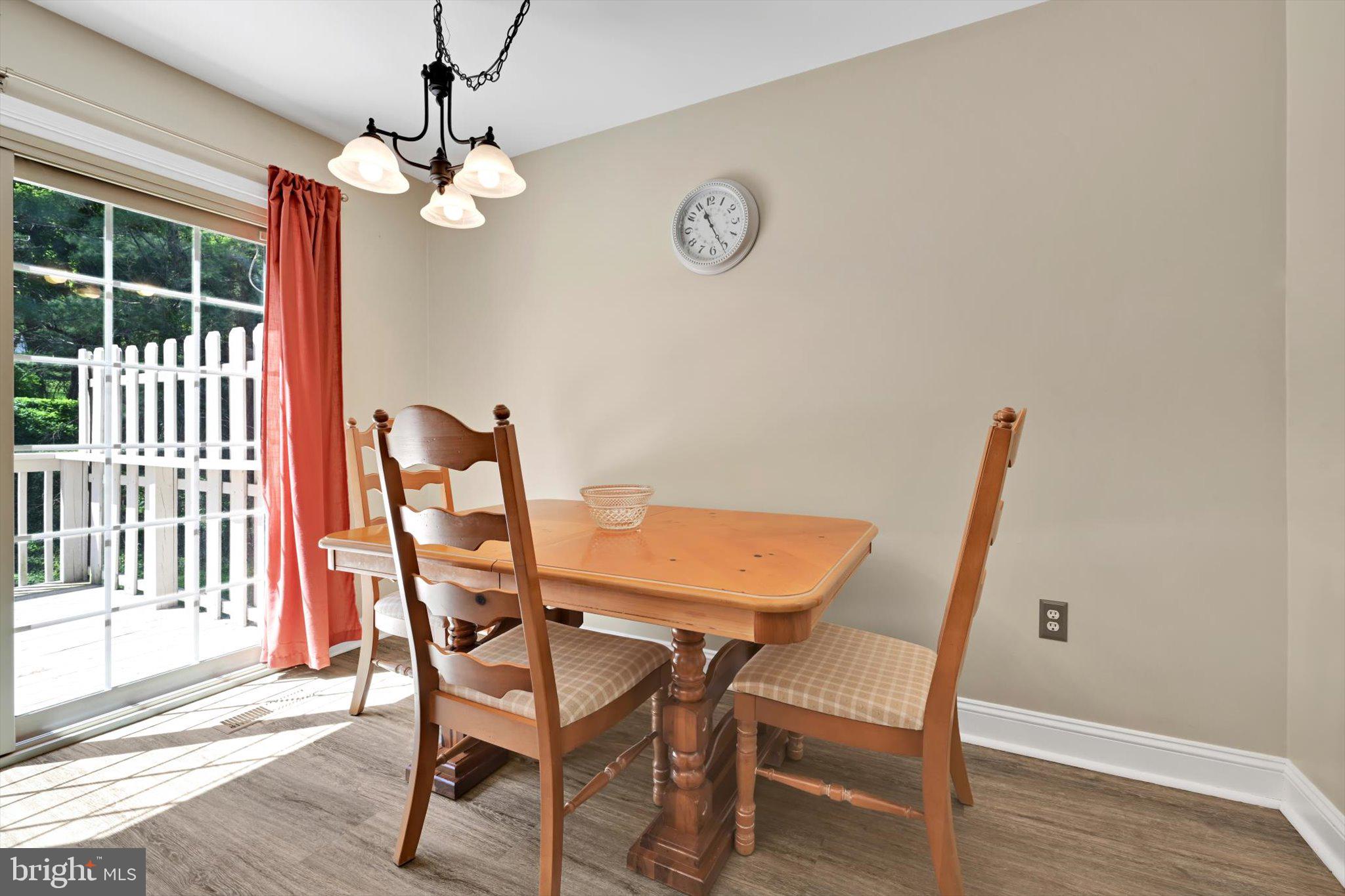 339 Cobblestone Lane Lancaster, PA 17601 - Photo 9 of 39 Dining Area