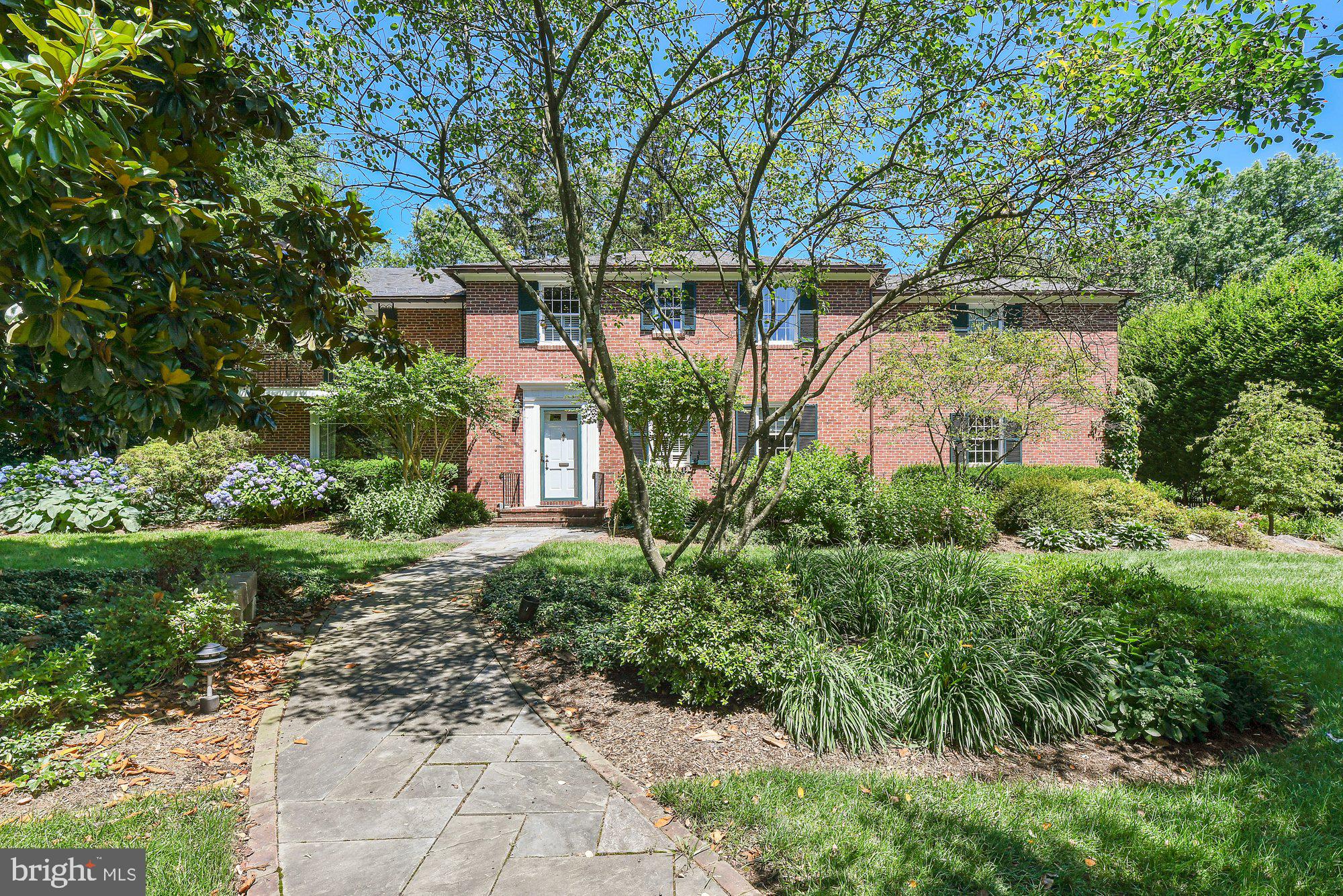 102 Castlewood Road Baltimore, MD 21210 - Photo 8 of 74 Paved walkway to your new home
