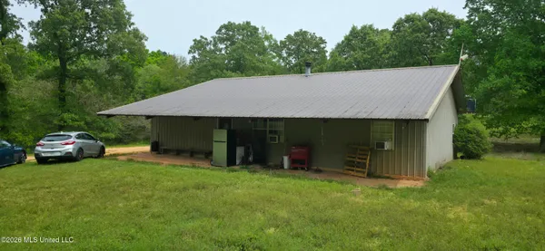 $150,000 | 2002 Sherwood Drive, McComb, MS 39648