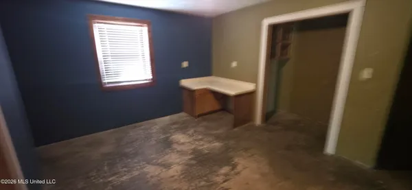 $150,000 | 2002 Sherwood Drive, McComb, MS 39648