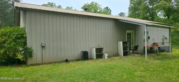 $150,000 | 2002 Sherwood Drive, McComb, MS 39648