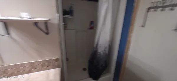 $150,000 | 2002 Sherwood Drive, McComb, MS 39648