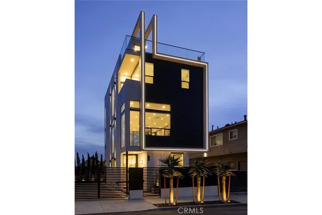 $9,495 | 3620 Ellsworth Street, Silver Lake, CA 90026