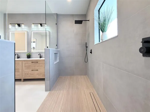 $4,500 | 14671 Lillian Circle, Port Charlotte, FL 33981