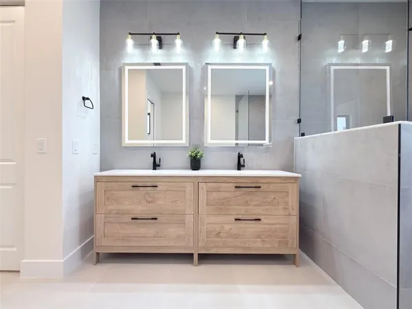 $4,500 | 14671 Lillian Circle, Port Charlotte, FL 33981