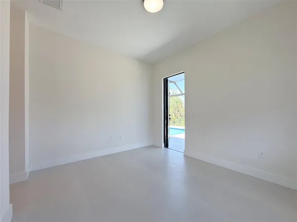 $4,500 | 14671 Lillian Circle, Port Charlotte, FL 33981