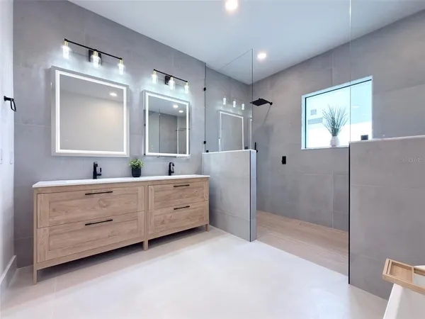 $4,500 | 14671 Lillian Circle, Port Charlotte, FL 33981