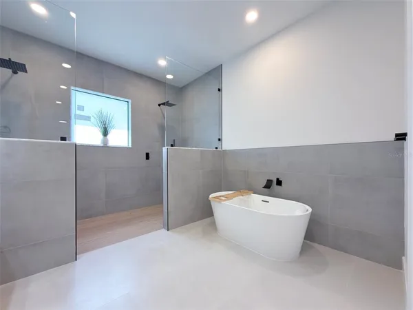 $4,500 | 14671 Lillian Circle, Port Charlotte, FL 33981