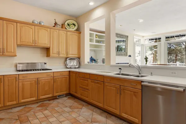 $4,999,999 | 75 Marina Heights, New Castle, NH 03854