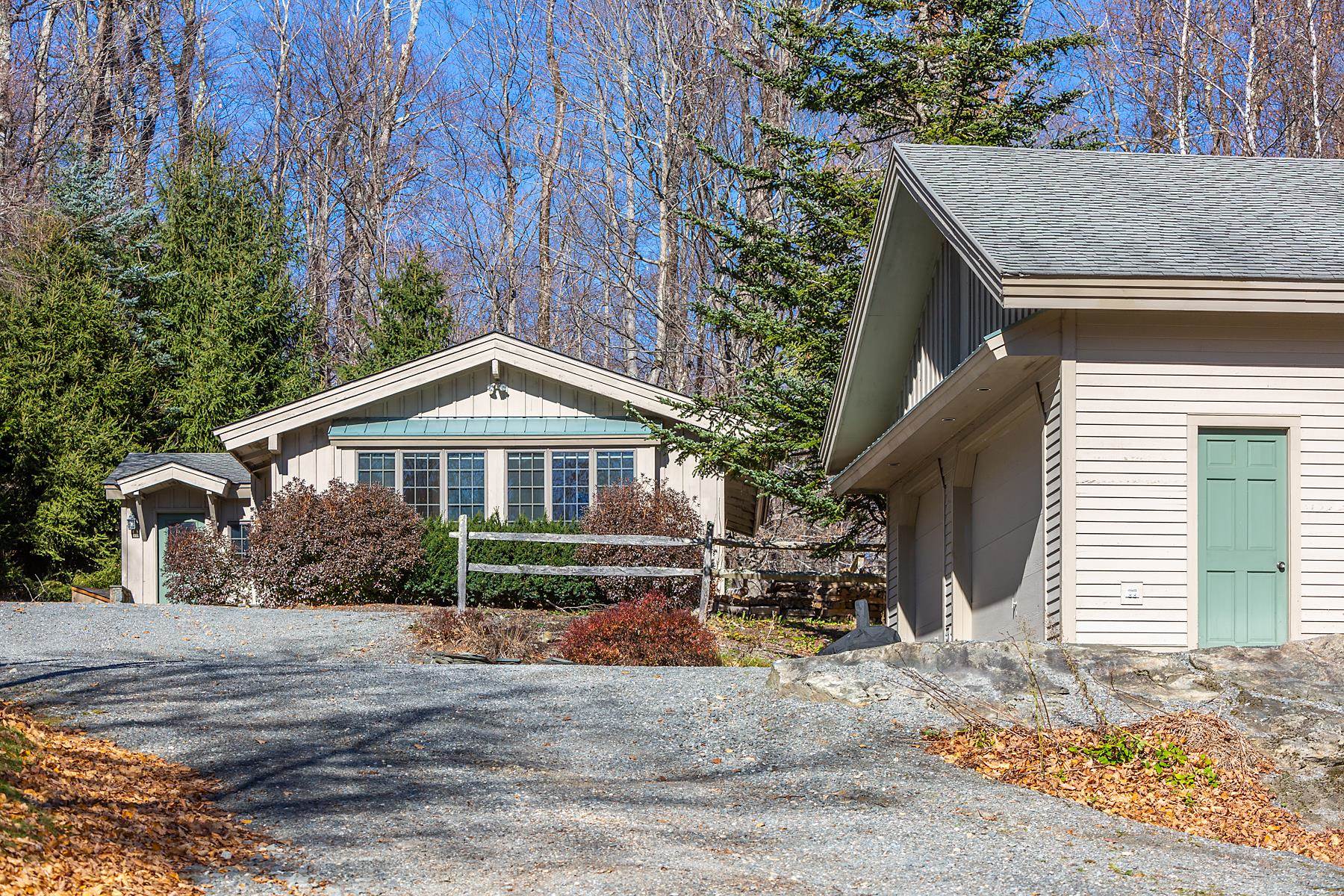 22 Mountain View Road Winhall, VT 05340 - Photo 4 of 31 Gallery Image 4