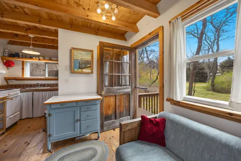 $1,200,000 | 1551 Route 6, Wellfleet, MA 02667