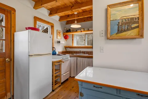 $1,200,000 | 1551 Route 6, Wellfleet, MA 02667