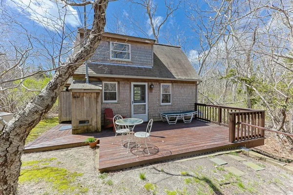 $1,200,000 | 1551 Route 6, Wellfleet, MA 02667