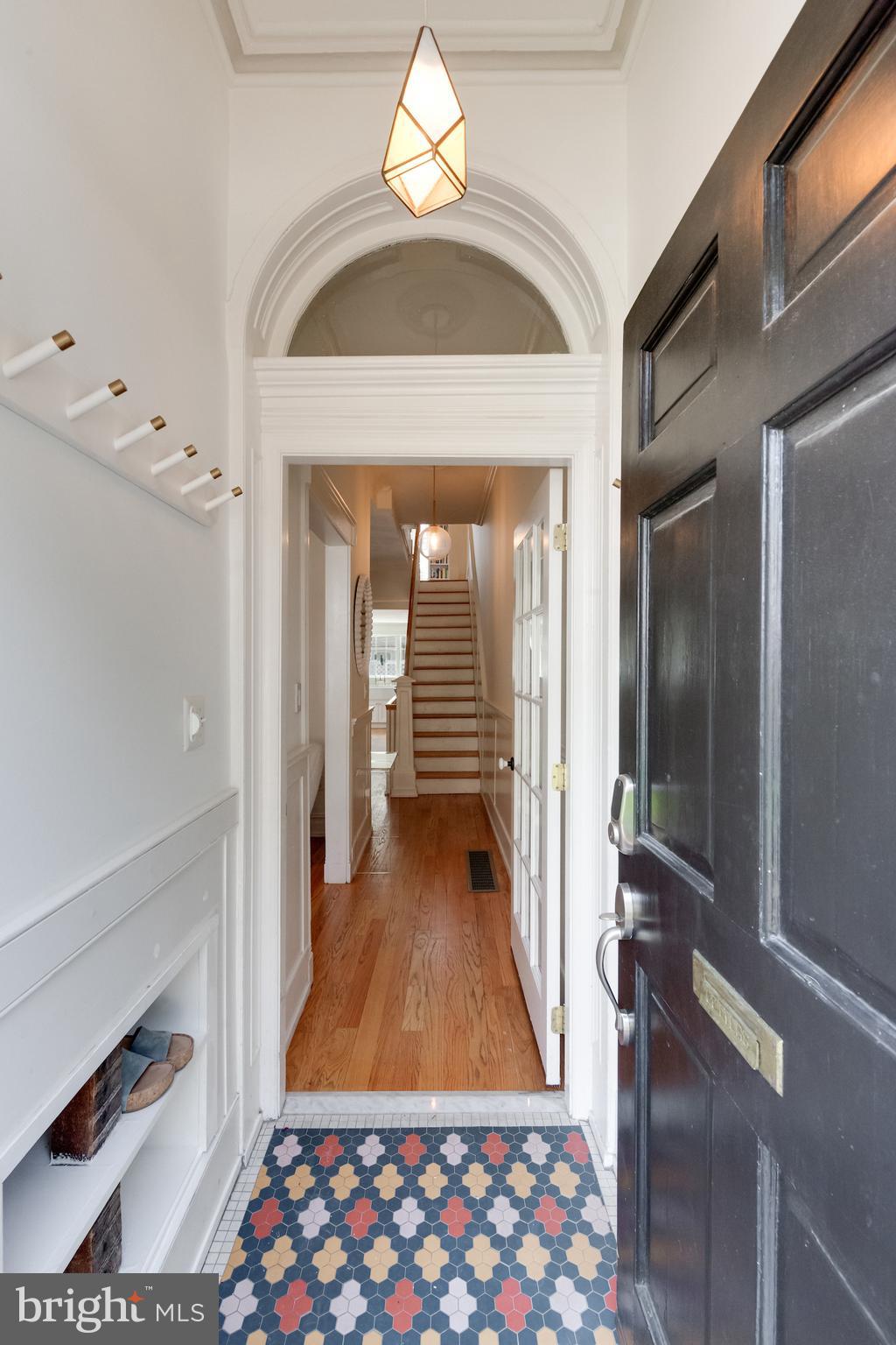 2332 St Albans Street Philadelphia, PA 19146 - Photo 3 of 60