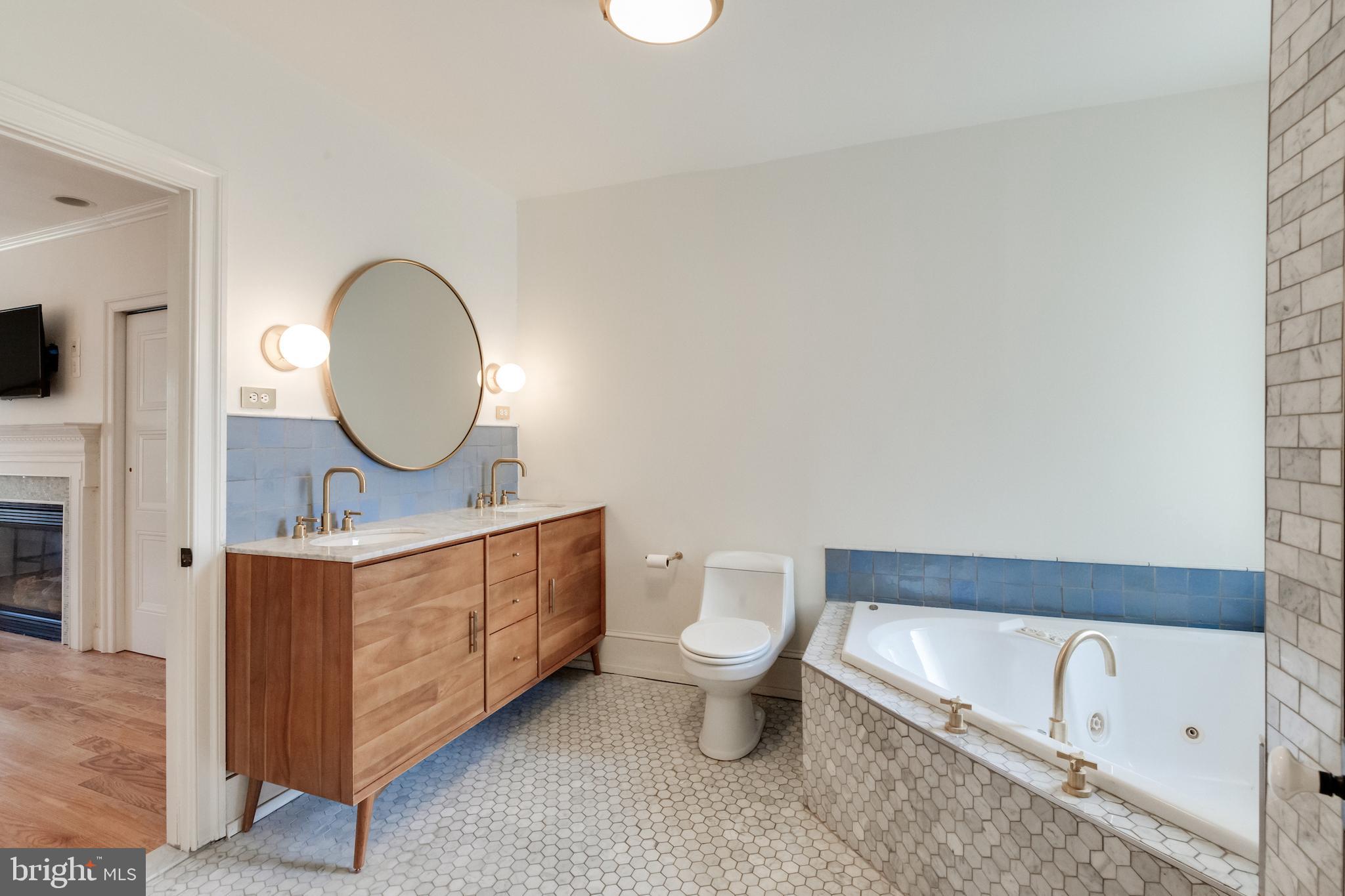 2332 St Albans Street Philadelphia, PA 19146 - Photo 35 of 60