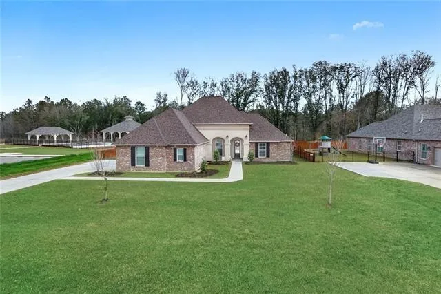 $2,800 | 255 Saw Grass Loop, Covington, LA 70435