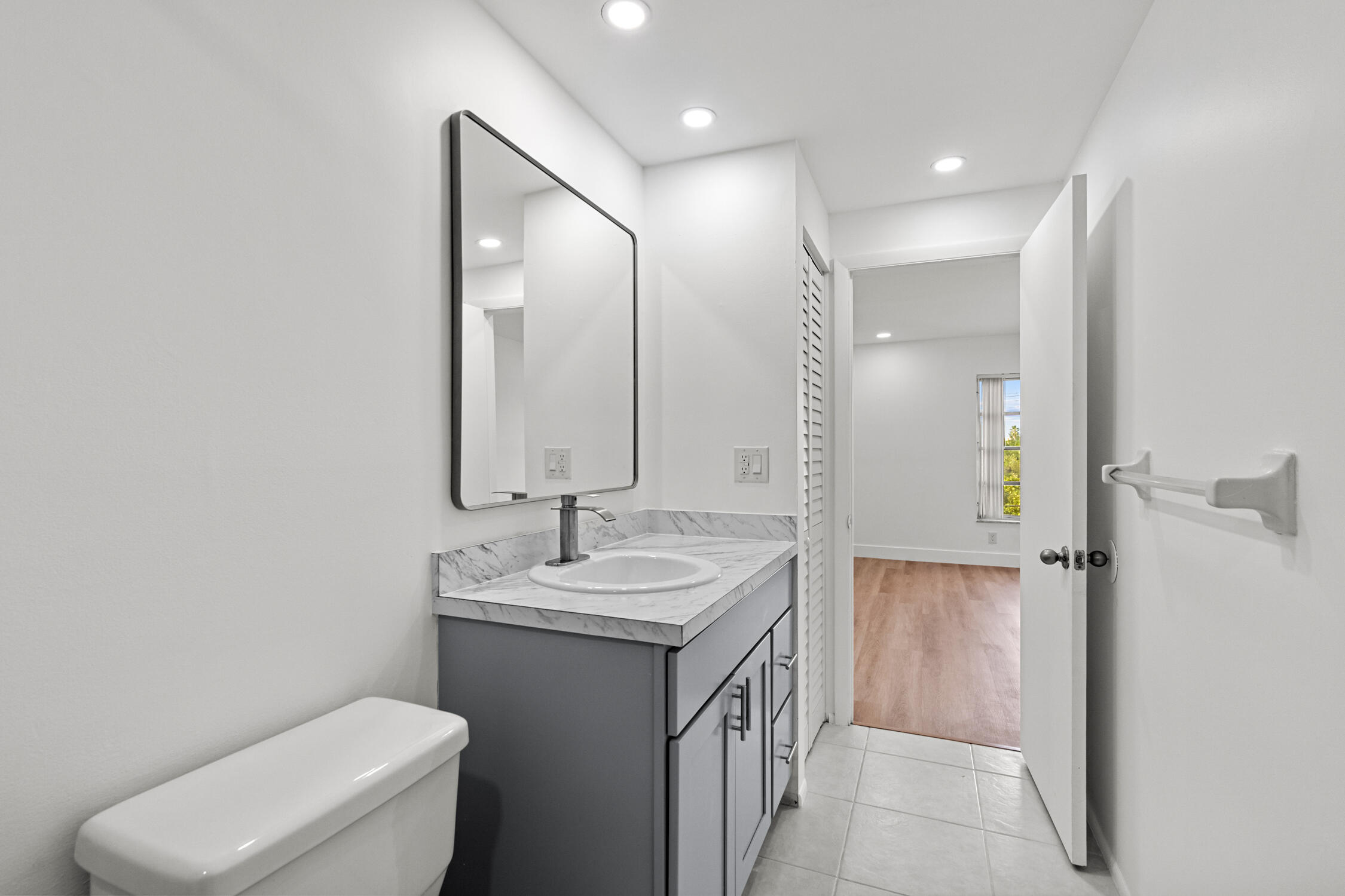 490 Northwest 20th Street, Unit 3060 Boca Raton, FL 33431 - Photo 13 of 21 DSC08001