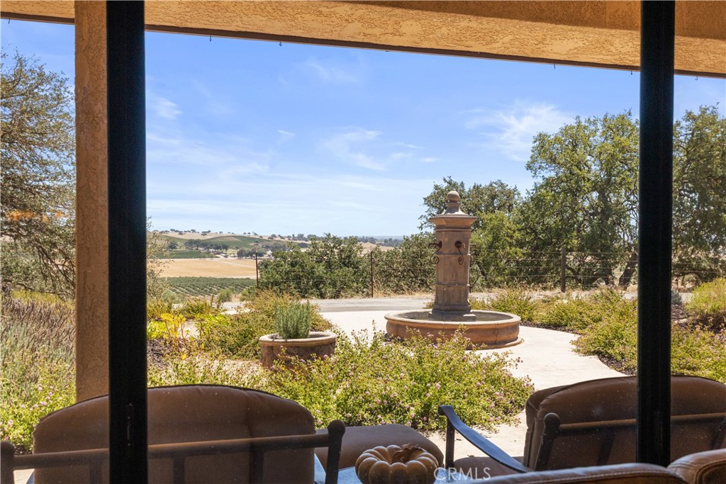 7485 Monterey Road Paso Robles, CA 93446 - Photo 10 of 51 Gallery Image 10