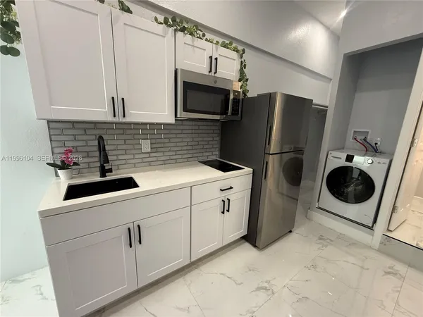 $1,400 | 13204 Southwest 228th Street, Unit A, Miami, FL 33170