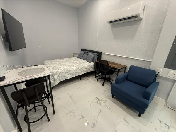 $1,400 | 13204 Southwest 228th Street, Unit A, Miami, FL 33170