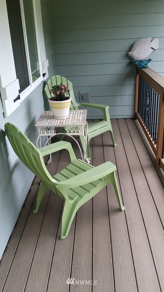 4617 Julian Road Southwest Port Orchard, WA 98367 - Photo 2 of 25 Gallery Image 2