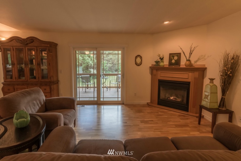 4617 Julian Road Southwest Port Orchard, WA 98367 - Photo 12 of 25 Gallery Image 12