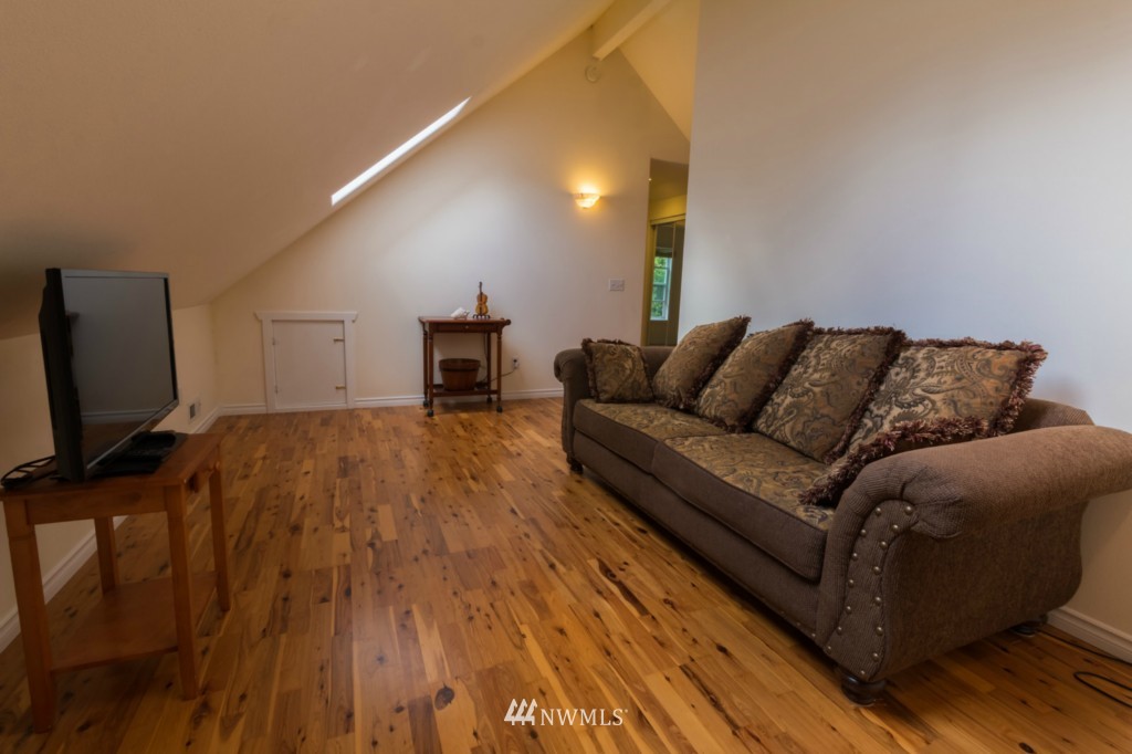 4617 Julian Road Southwest Port Orchard, WA 98367 - Photo 16 of 25 Gallery Image 16