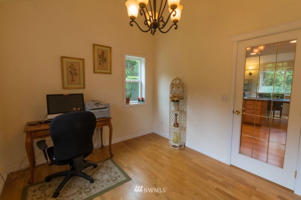 4617 Julian Road Southwest Port Orchard, WA 98367 - Photo 6 of 25 Gallery Image 6