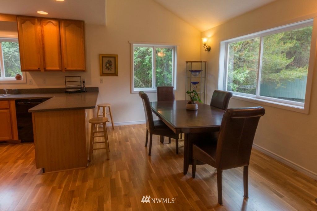 4617 Julian Road Southwest Port Orchard, WA 98367 - Photo 9 of 25 Gallery Image 9