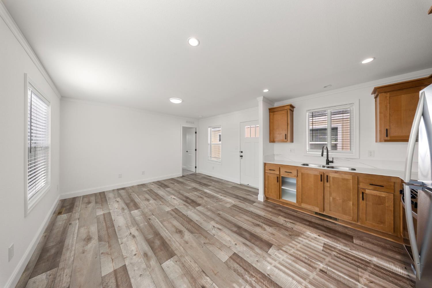 2030 East Grayson Road, Unit 42 Ceres, CA 95307 - Photo 7 of 22