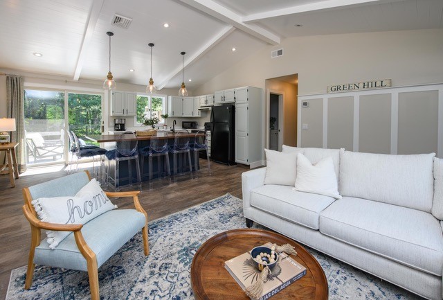 147 Hemlock Road South Kingstown, RI 02879 - Photo 1 of 7