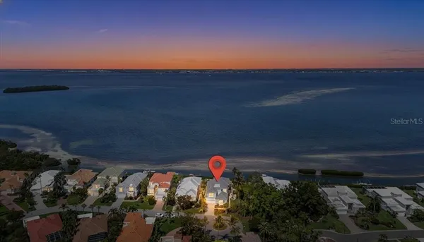 $3,800,000 | 3636 Fair Oaks Place, Longboat Key, FL 34228