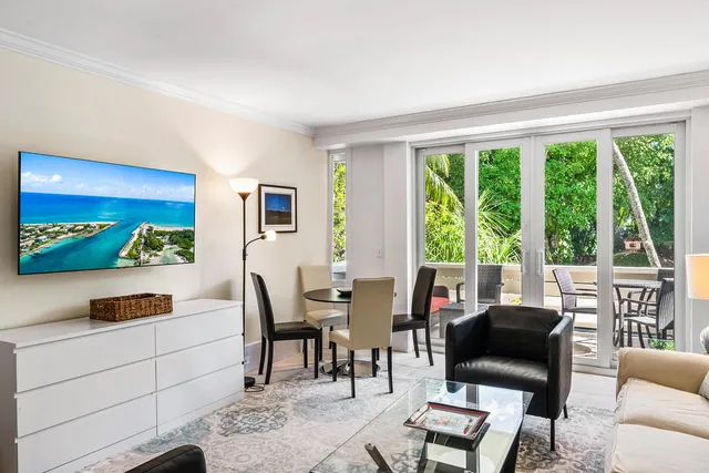 $13,000 | 455 Worth Avenue, Unit 201, Palm Beach, FL 33480