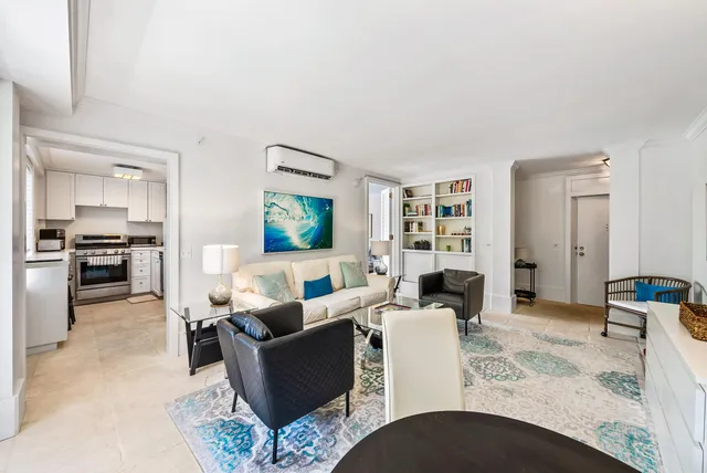 $13,000 | 455 Worth Avenue, Unit 201, Palm Beach, FL 33480