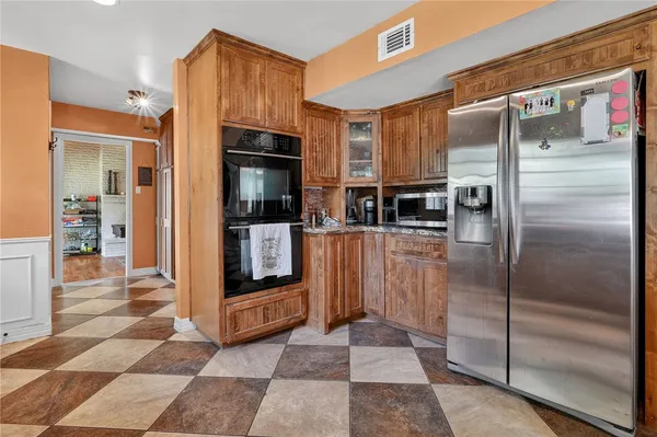 $450,000 | 1204 King Arthur Circle, College Station, TX 77840