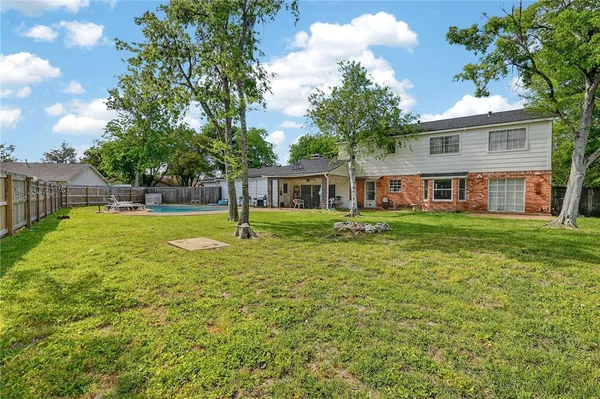 $450,000 | 1204 King Arthur Circle, College Station, TX 77840