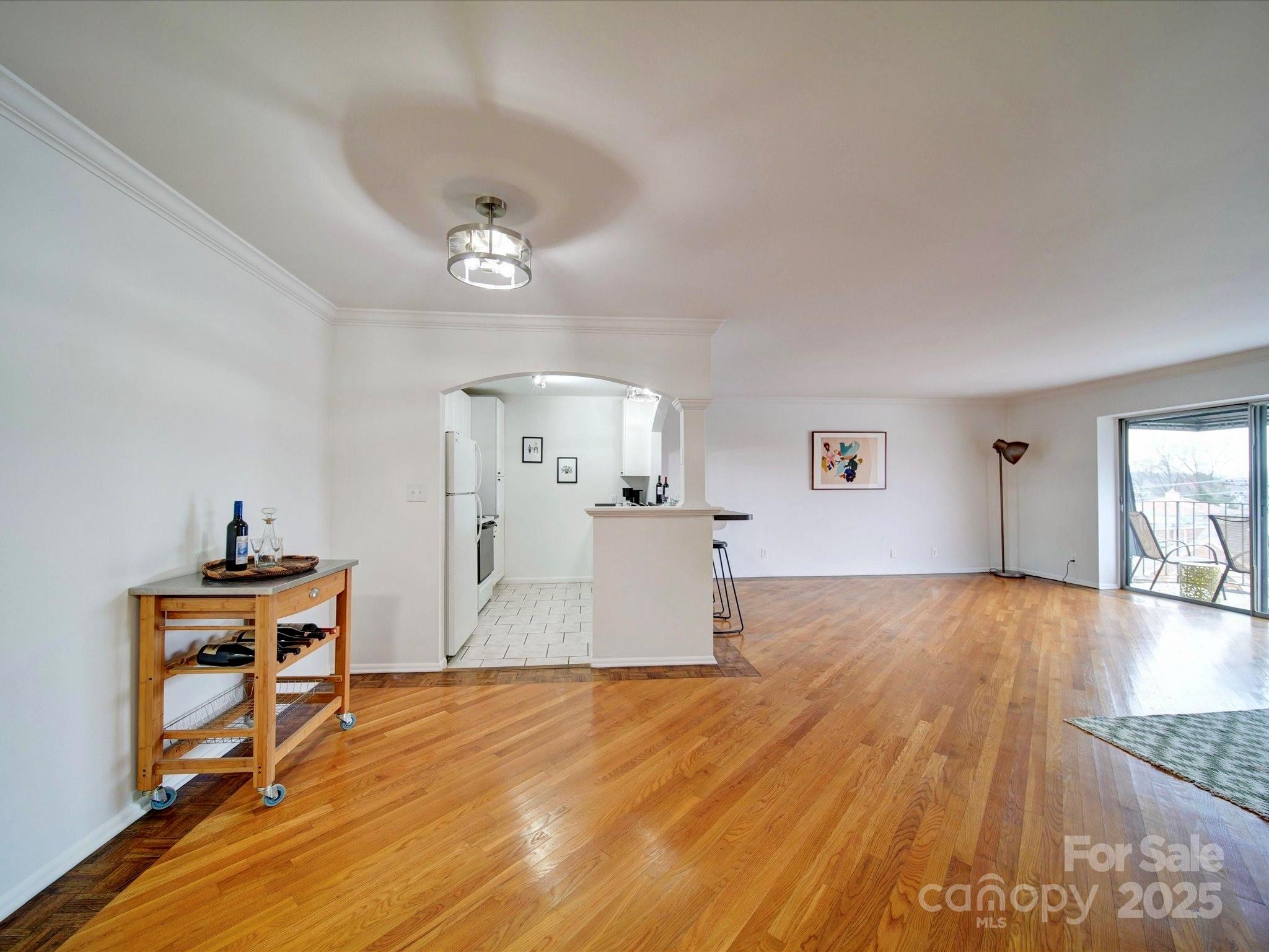 1323 Queens Road, Unit 424 Charlotte, NC 28207 - Photo 8 of 20 Gallery Image 8