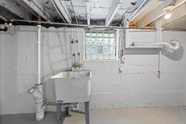 $99,000 | 36 East Charlotte Avenue, Ecorse, MI 48229