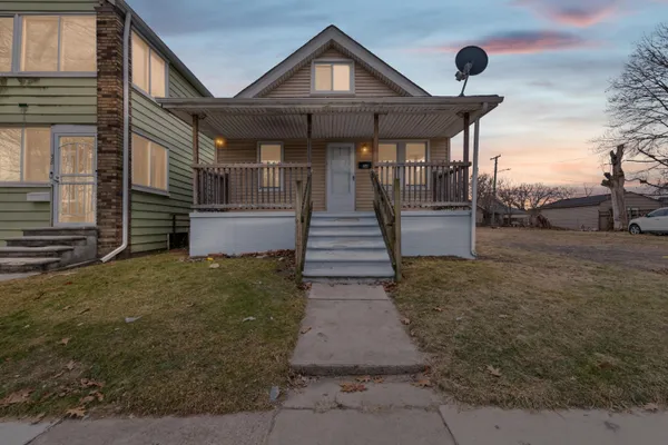 $99,000 | 36 East Charlotte Avenue, Ecorse, MI 48229