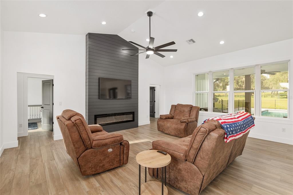 15224 Northwest 56th Court Road Reddick, FL 32686 - Photo 15 of 50 a living room with furniture