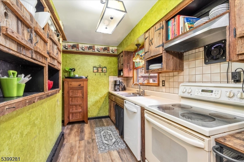 442 Little Brook Road Glen Gardner, NJ 08826 - Photo 13 of 50