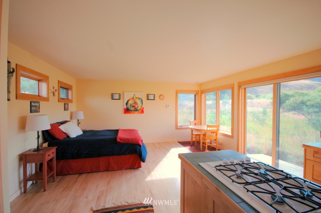 430 Rendezvous Road Winthrop, WA 98862 - Photo 3 of 22 Gallery Image 3